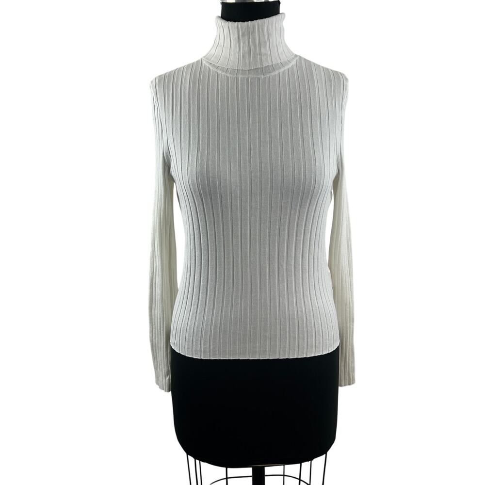H&M Divided White Sweater Ribbed Knit Turtleneck Long Sleeve Pullover M Medium